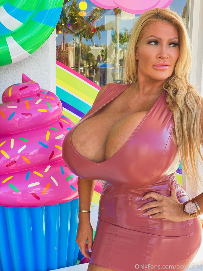 Photo by allegracolesworld published on November 20,2023 20:38:20 - BestThots