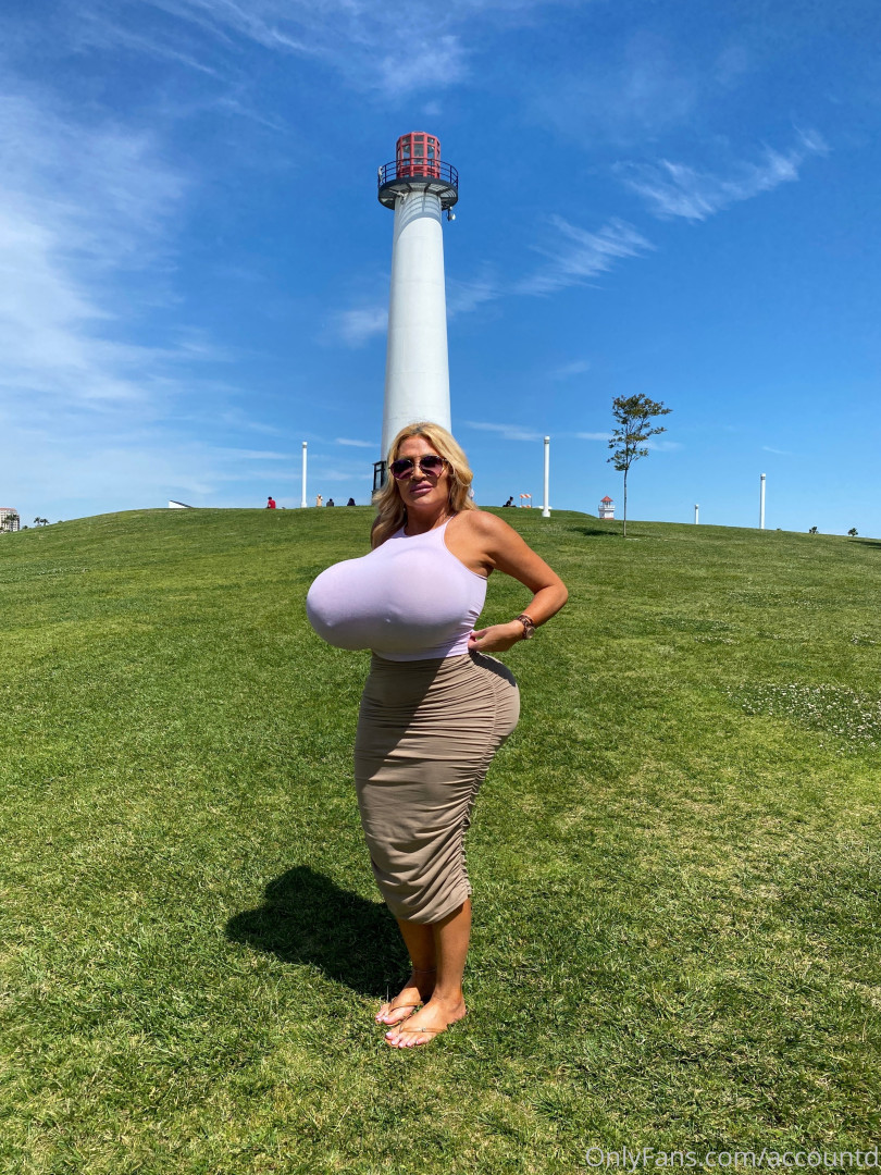 Photo by allegracolesworld published on November 20,2023 20:40:37 - BestThots