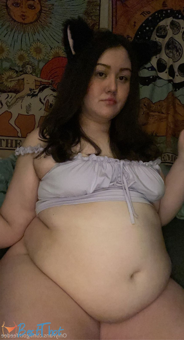Photo by gothfeedee published on December 27,2024 21:14:14 - BestThots