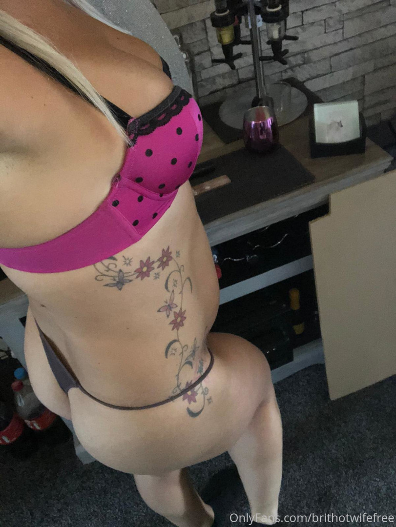 Photo by ukhotwifecouple published on October 15,2023 23:44:37 - BestThots