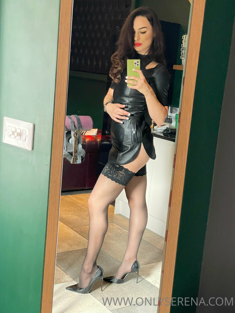 Photo by gynarchygoddess published on May 26,2023 07:53:29 - BestThots