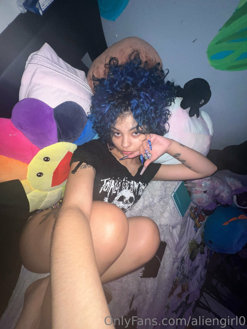 Photo by aliengirl0 published on June 24,2023 08:30:32 - BestThots