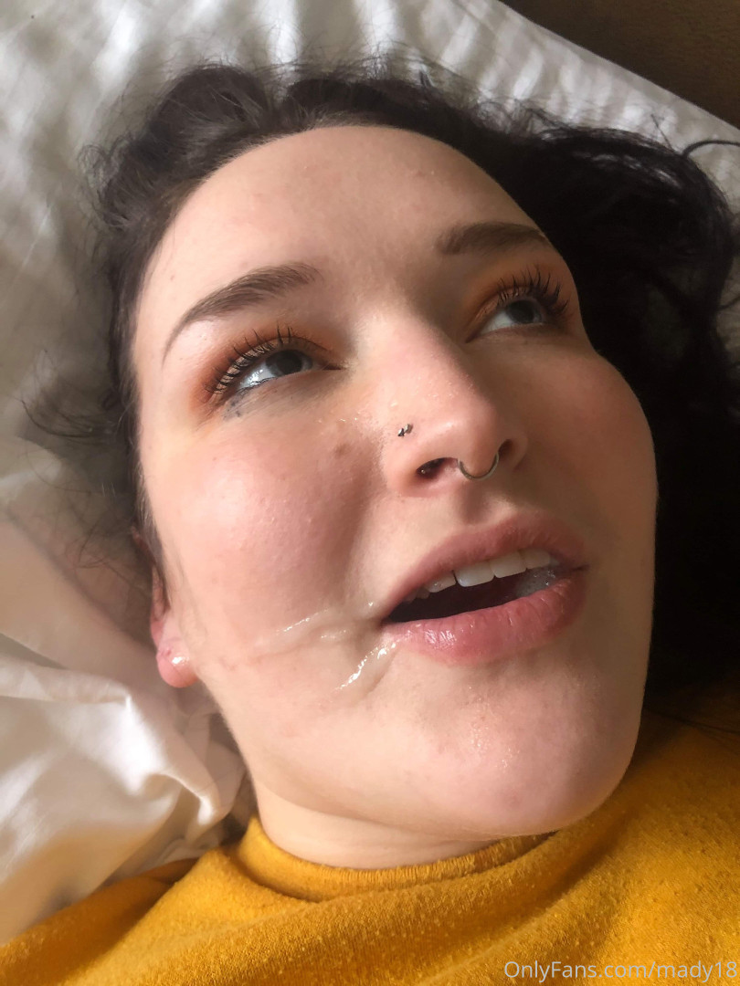 Photo by lily21xxx published on June 7,2023 21:14:10 - BestThots