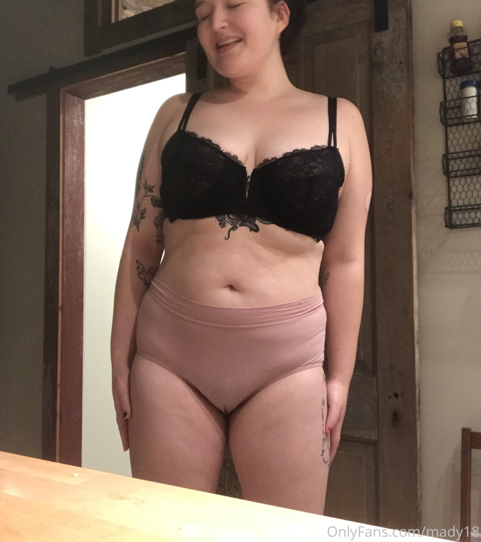Photo by lily21xxx published on June 7,2023 21:16:48 - BestThots