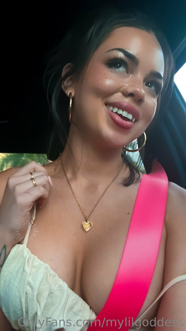 Photo by mylilgoddess published on July 6,2023 15:46:55 - BestThots