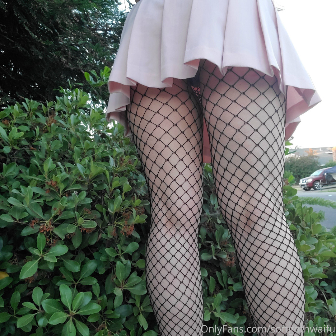 Photo by softgothwaifu published on May 17,2023 20:17:12 - BestThots