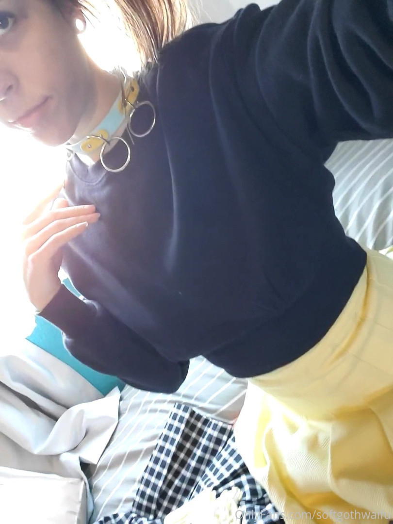 Photo by softgothwaifu published on May 17,2023 20:18:35 - BestThots
