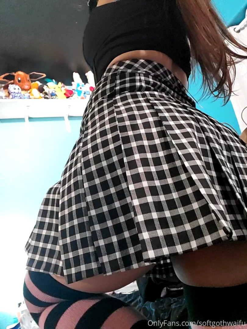 Photo by softgothwaifu published on May 17,2023 20:18:38 - BestThots