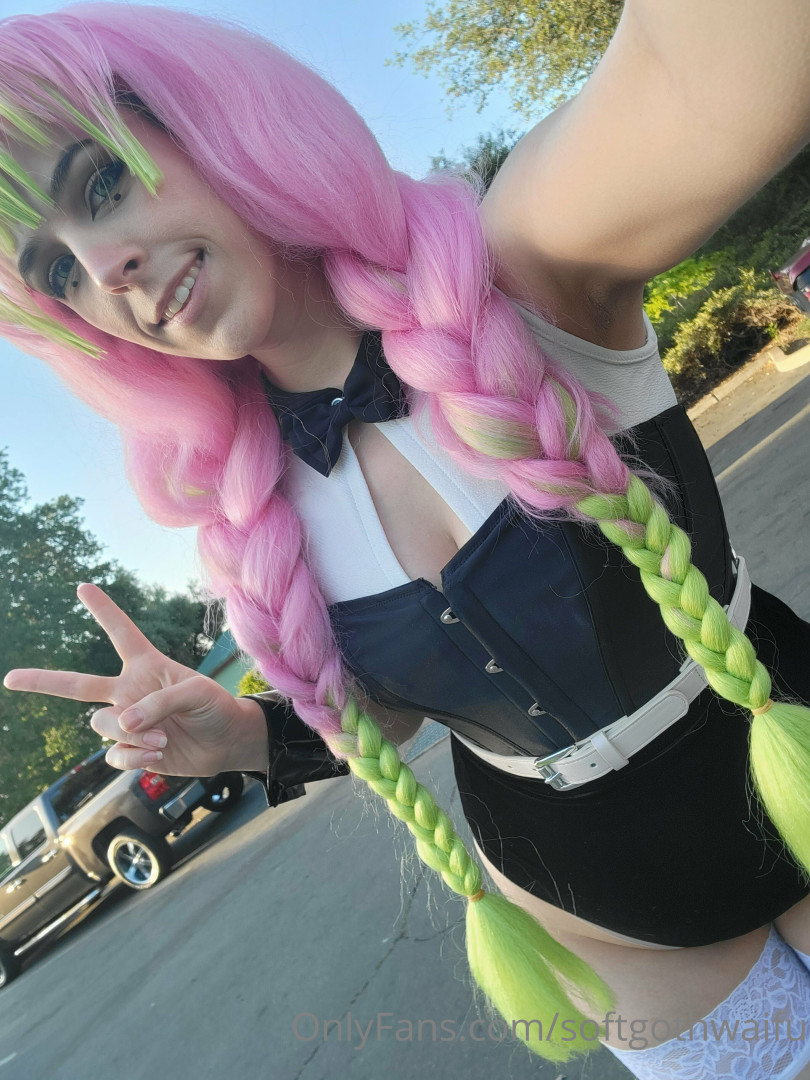 Photo by softgothwaifu published on May 17,2023 20:19:40 - BestThots
