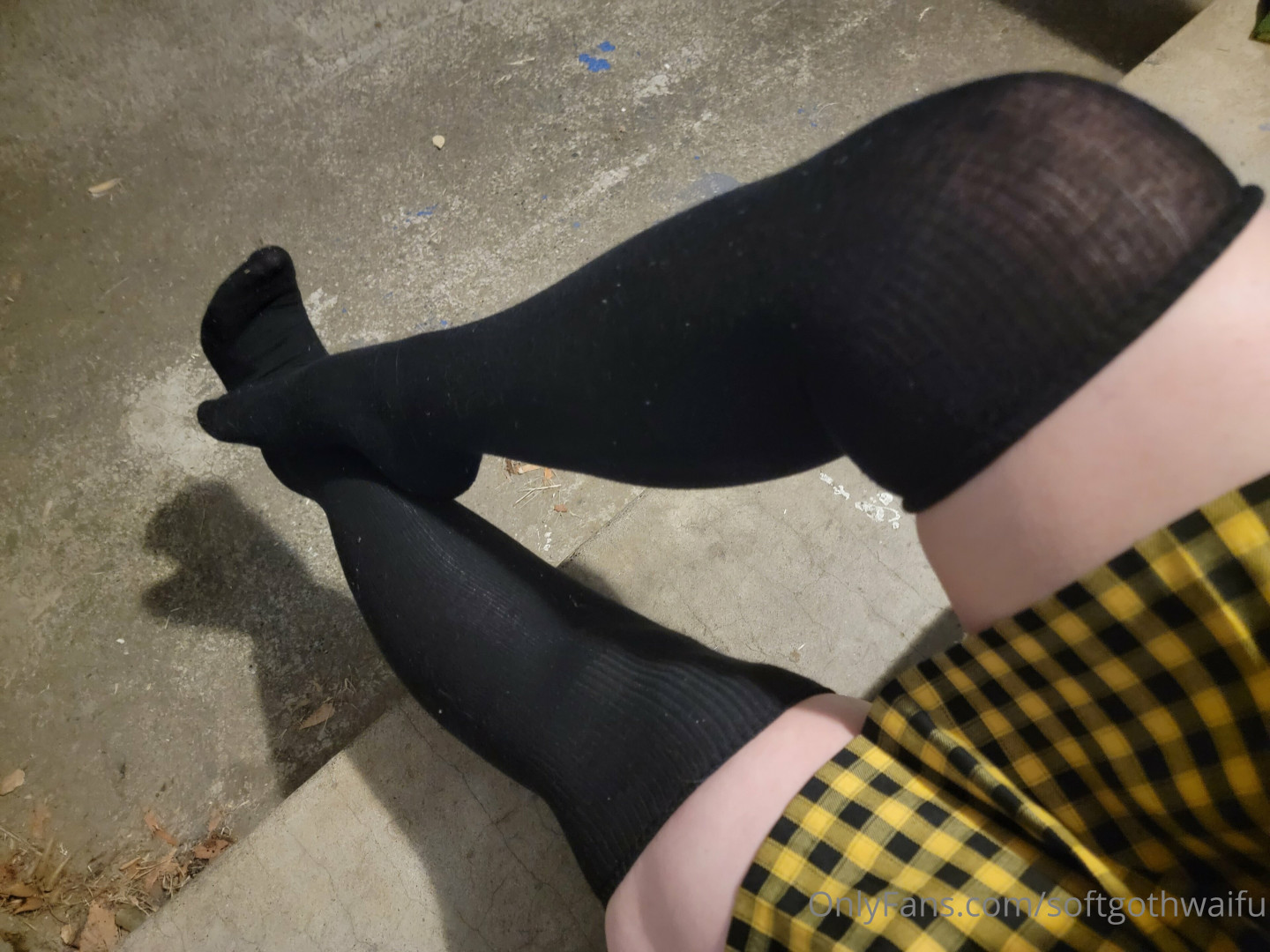 Photo by softgothwaifu published on May 17,2023 20:22:25 - BestThots