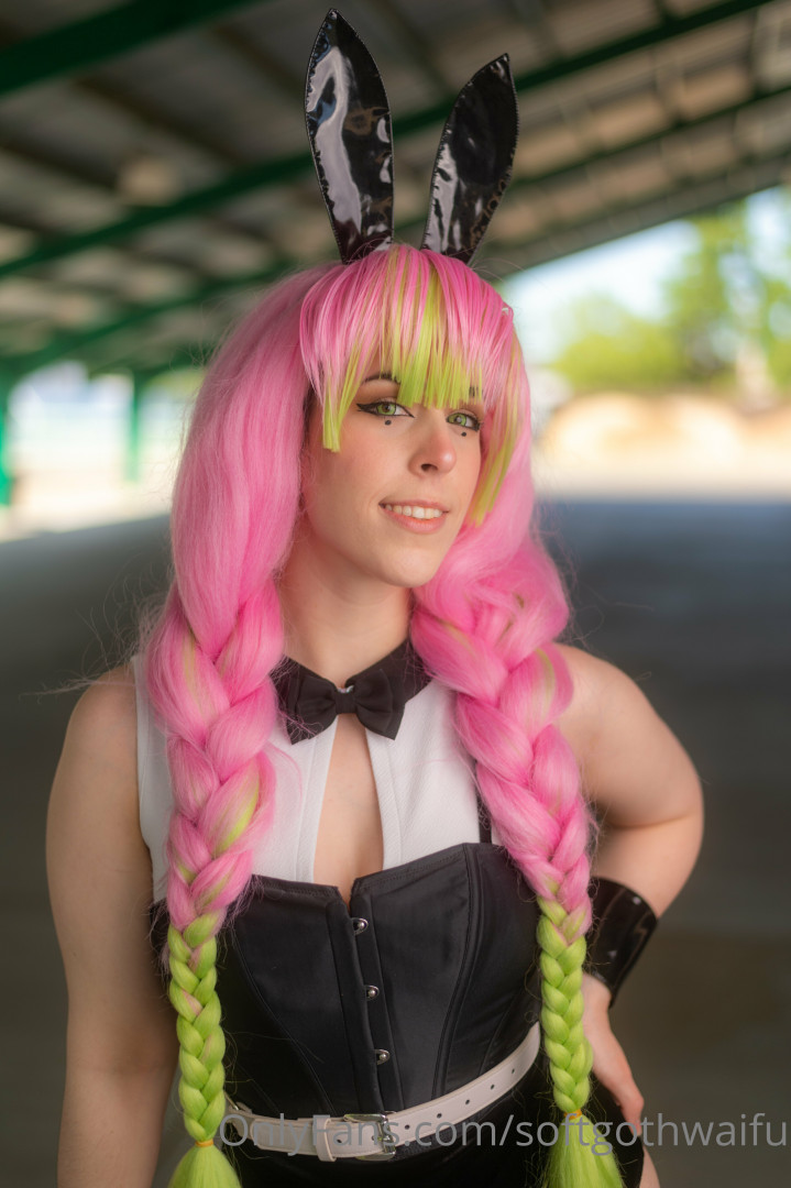 Photo by softgothwaifu published on May 17,2023 20:23:04 - BestThots