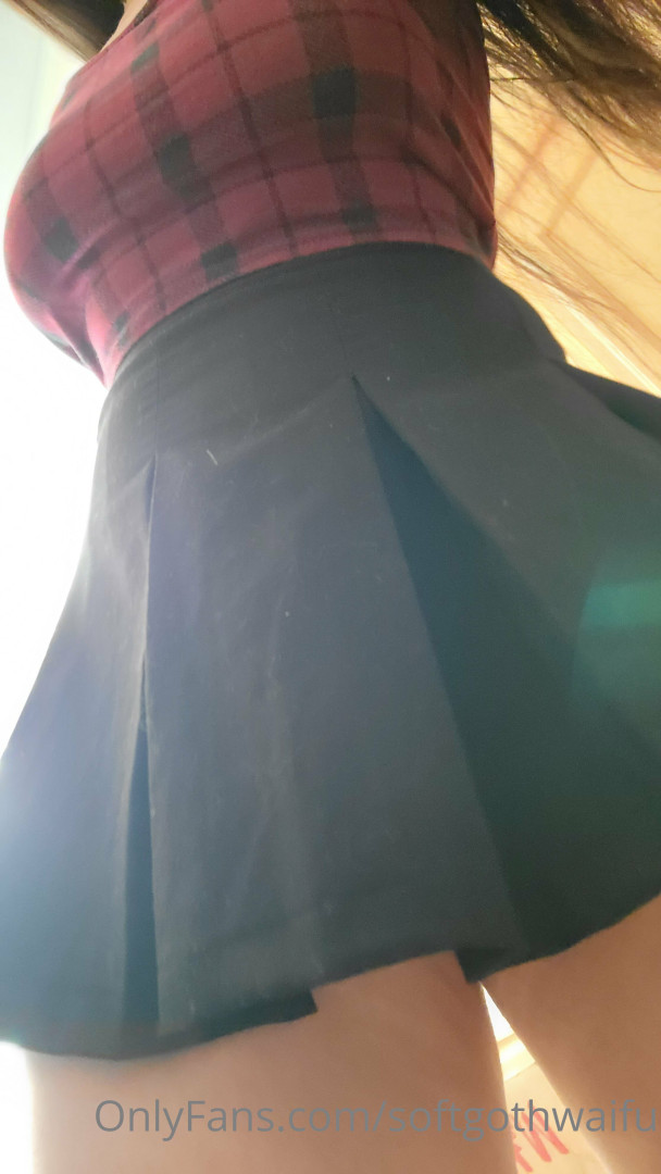 Photo by softgothwaifu published on May 17,2023 20:24:02 - BestThots