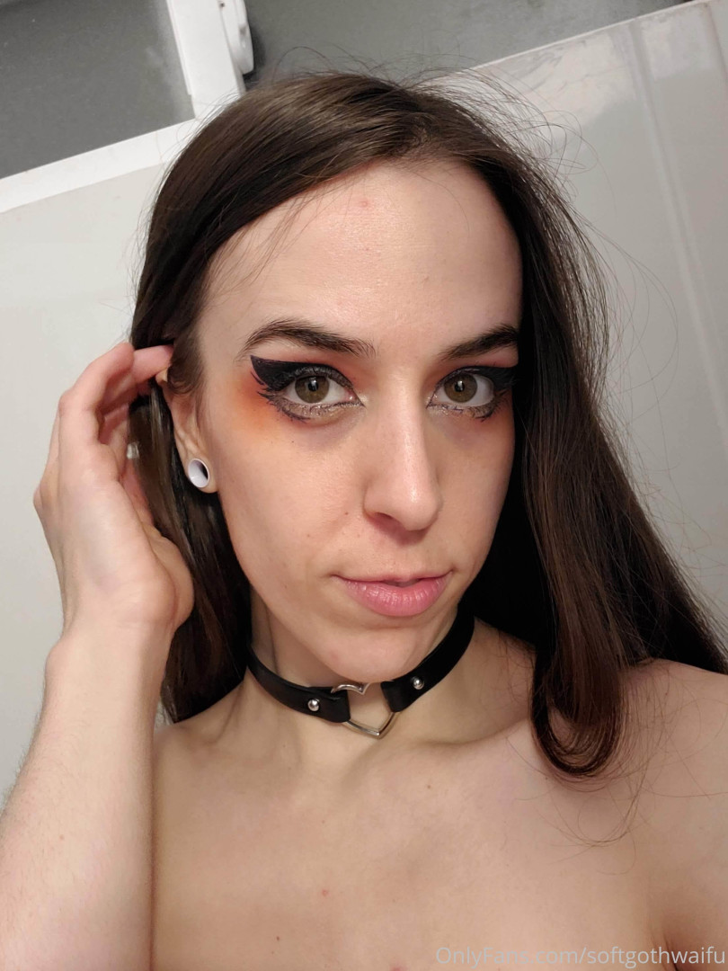 Photo by softgothwaifu published on May 17,2023 20:25:40 - BestThots