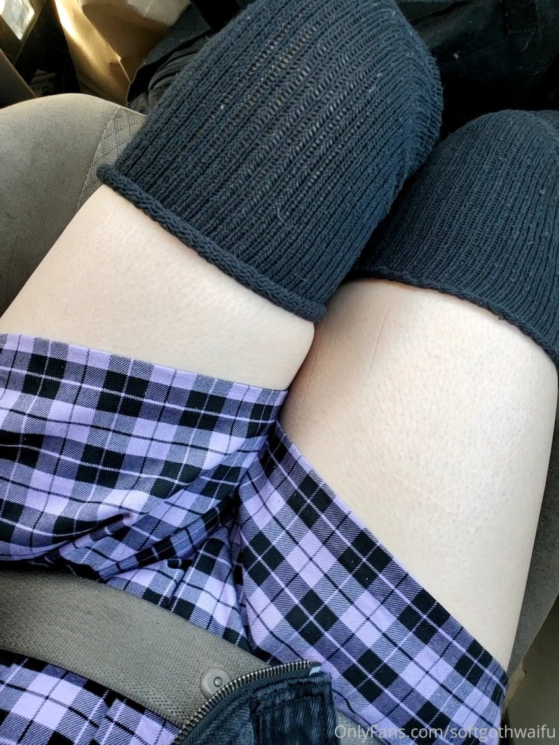 Photo by softgothwaifu published on May 17,2023 20:25:44 - BestThots