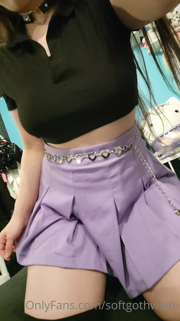 Photo by softgothwaifu published on May 17,2023 20:27:00 - BestThots