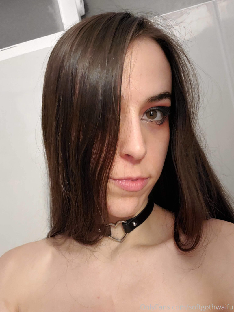 Photo by softgothwaifu published on May 17,2023 20:27:02 - BestThots