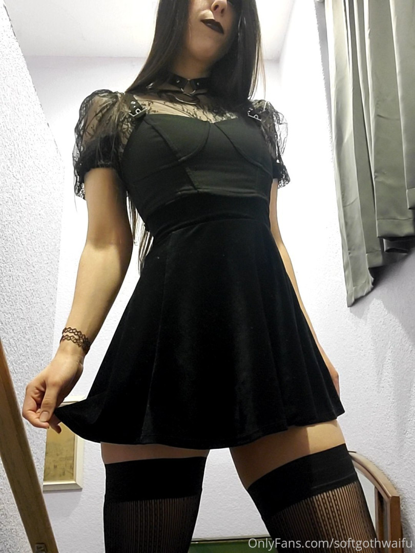 Photo by softgothwaifu published on May 17,2023 20:27:38 - BestThots