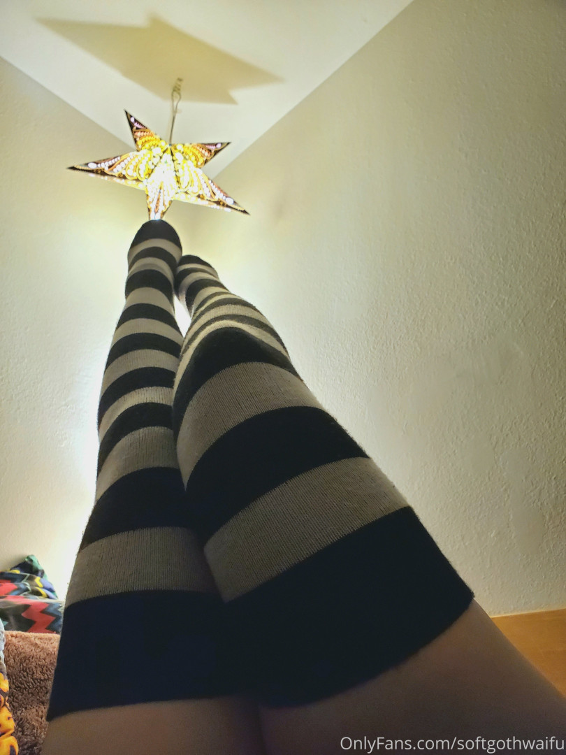 Photo by softgothwaifu published on May 17,2023 20:28:20 - BestThots