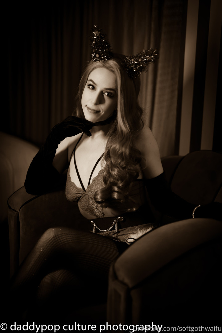 Photo by softgothwaifu published on May 17,2023 20:28:58 - BestThots