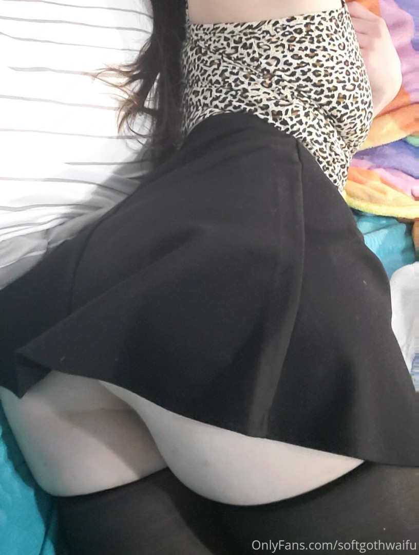 Photo by softgothwaifu published on May 17,2023 20:29:57 - BestThots