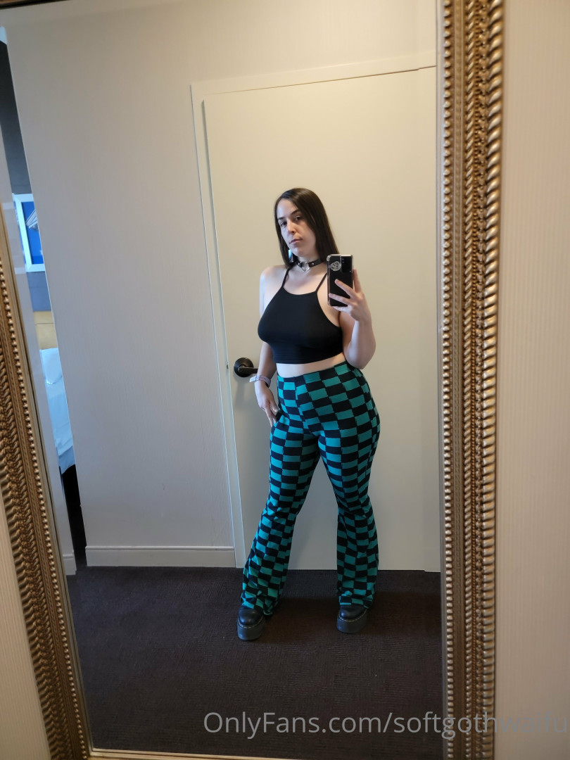 Photo by softgothwaifu published on May 17,2023 20:30:47 - BestThots