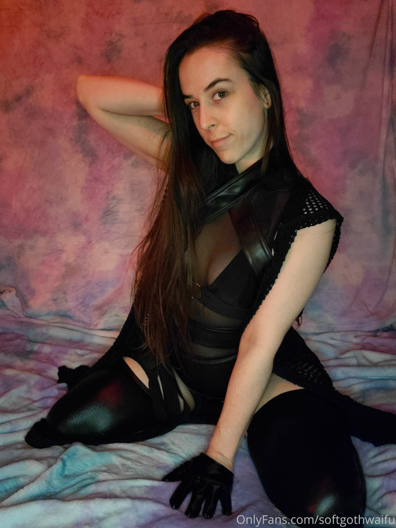 Photo by softgothwaifu published on May 17,2023 20:32:19 - BestThots