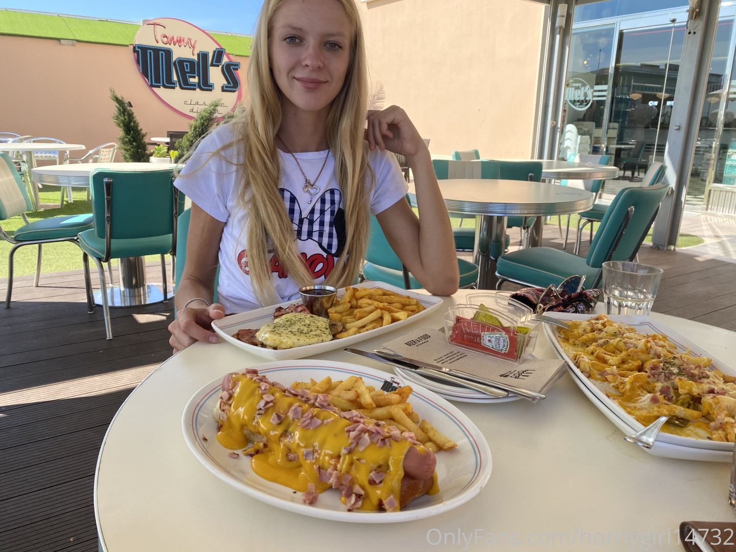 Photo by hornygirl14732 published on October 15,2023 11:23:37 - BestThots