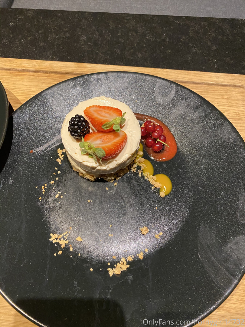 Photo by hornygirl14732 published on October 15,2023 11:48:31 - BestThots