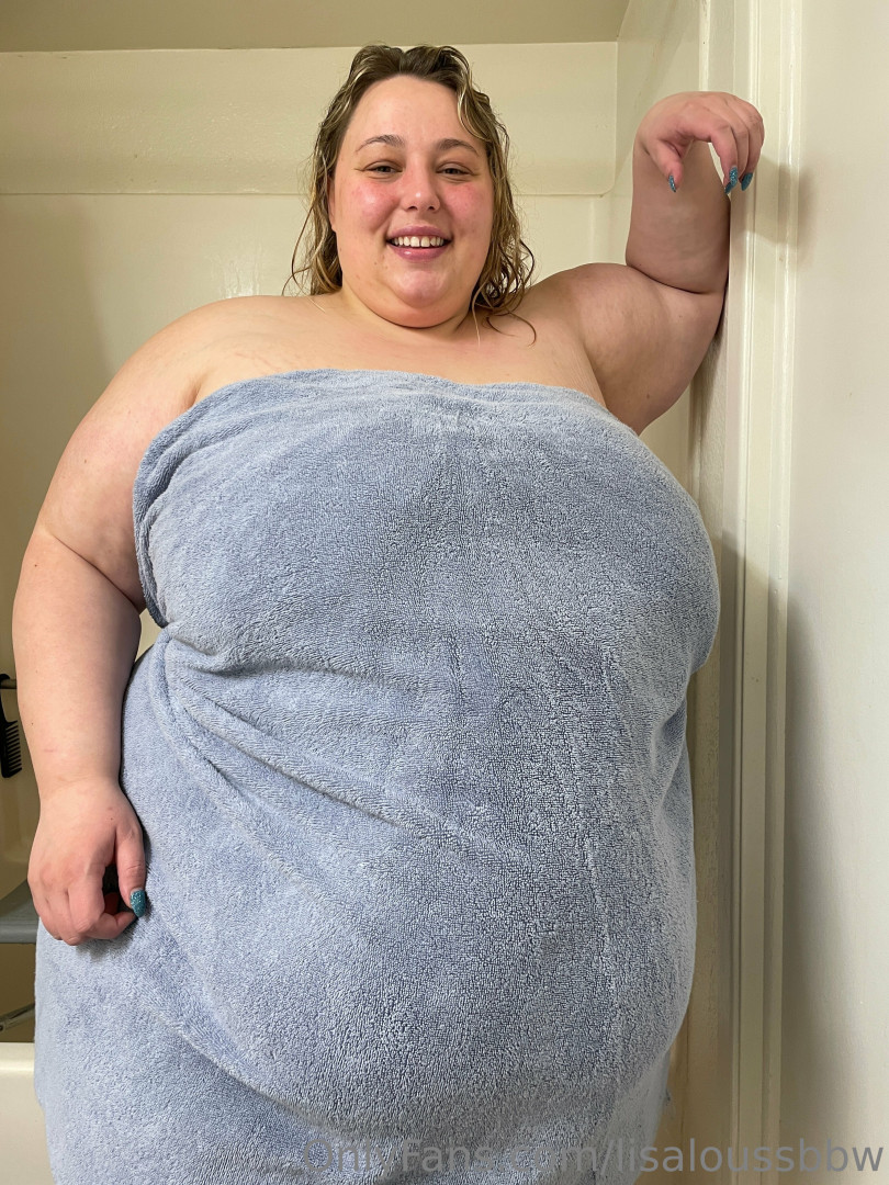 Photo by lisaloussbbw published on July 8,2023 05:44:18 - BestThots