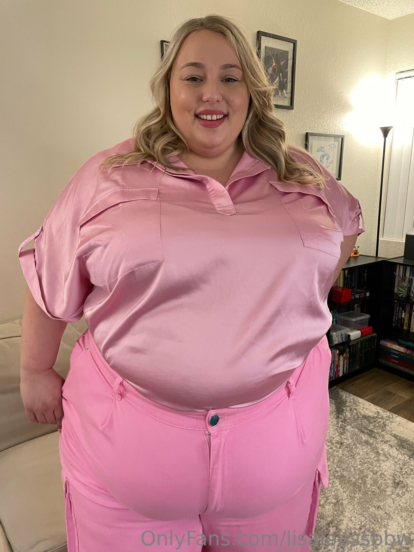 Photo by lisaloussbbw published on July 8,2023 05:51:55 - BestThots