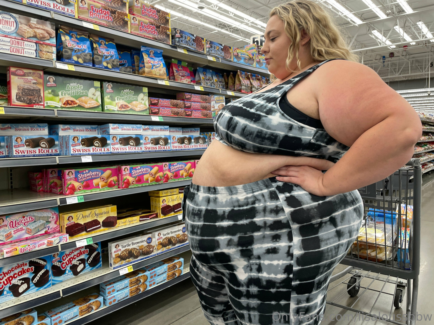 Photo by lisaloussbbw published on July 8,2023 05:57:32 - BestThots