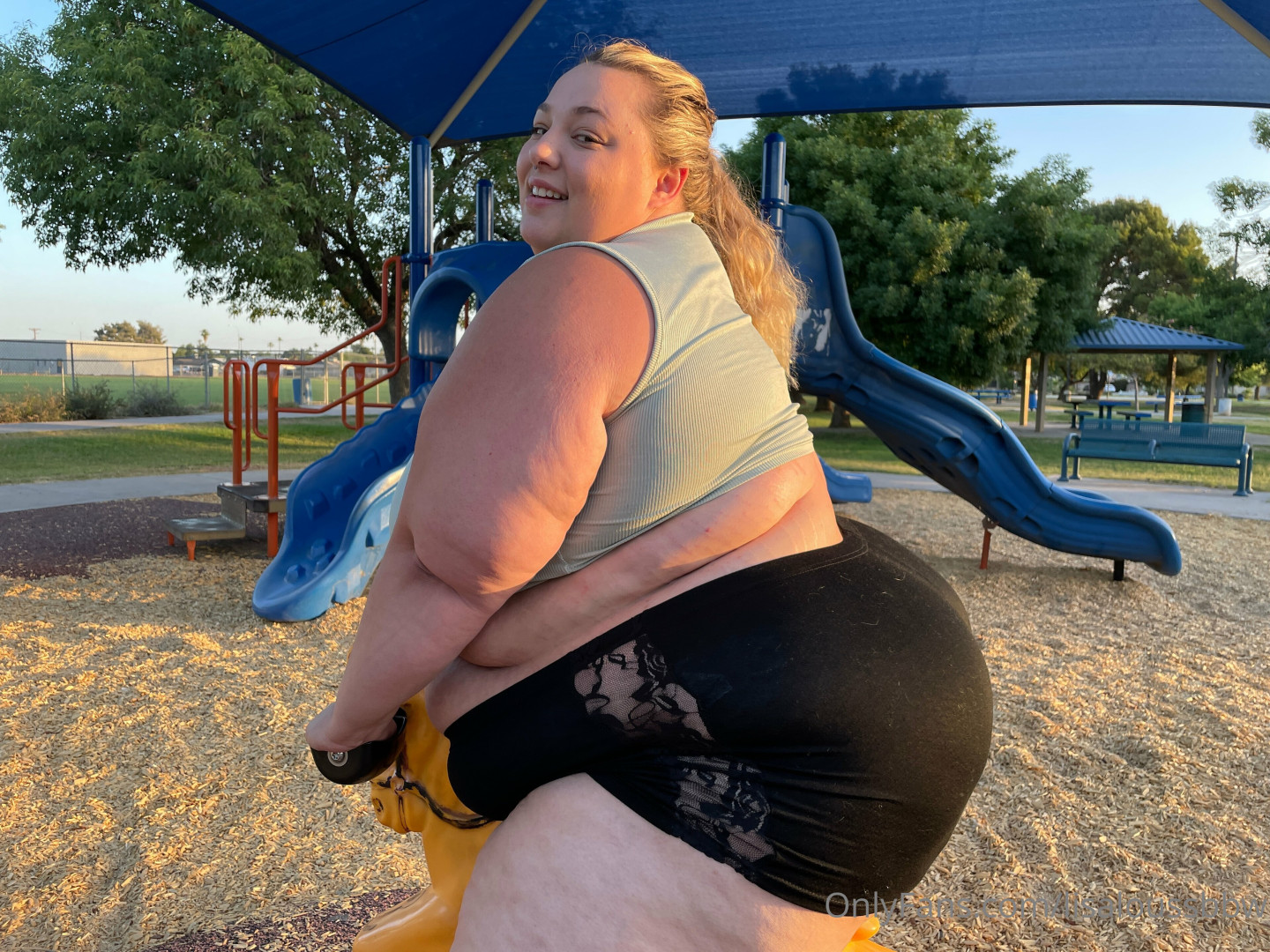 Photo by lisaloussbbw published on July 8,2023 05:59:52 - BestThots