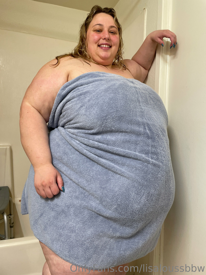 Photo by lisaloussbbw published on July 8,2023 06:00:37 - BestThots