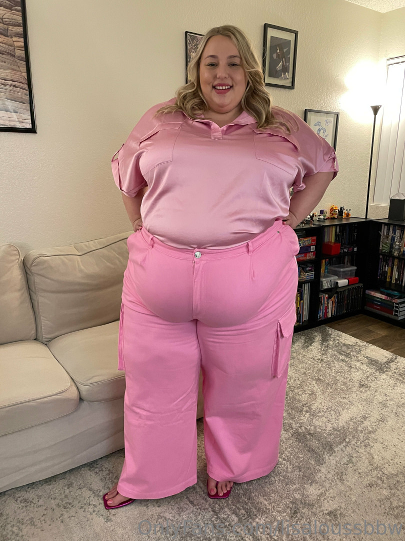 Photo by lisaloussbbw published on July 8,2023 06:01:01 - BestThots
