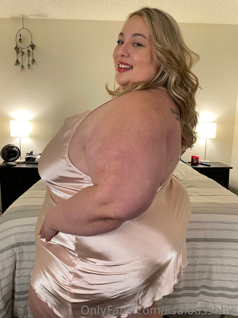 Photo by lisaloussbbw published on July 8,2023 06:05:48 - BestThots