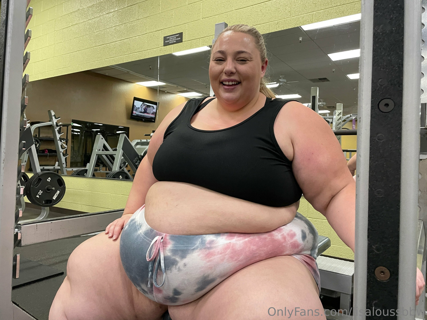 Photo by lisaloussbbw published on July 8,2023 06:09:24 - BestThots