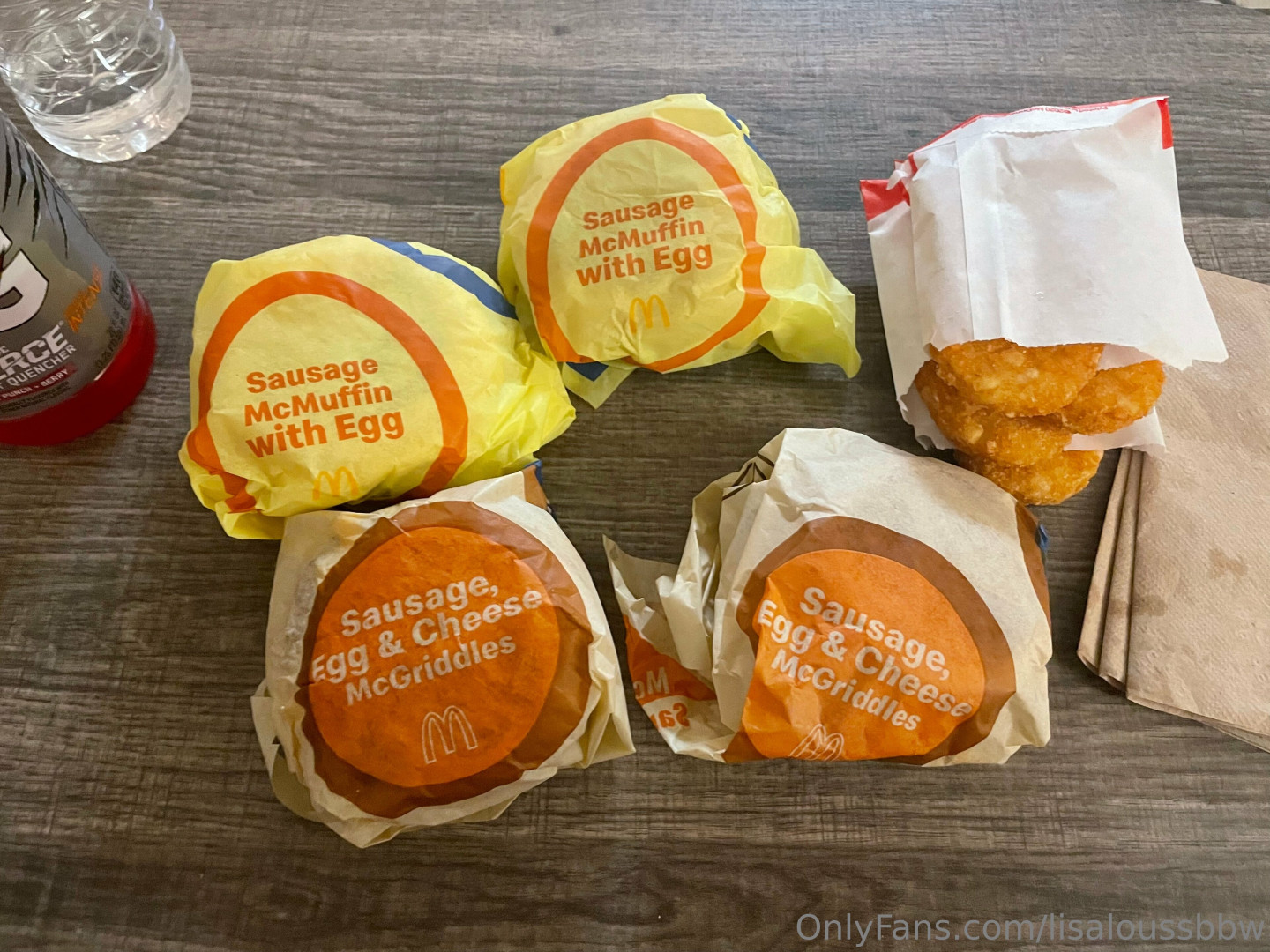 Photo by lisaloussbbw published on July 8,2023 06:10:24 - BestThots