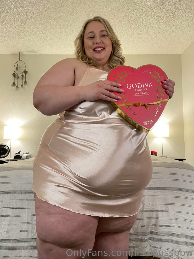 Photo by lisaloussbbw published on July 8,2023 06:10:49 - BestThots