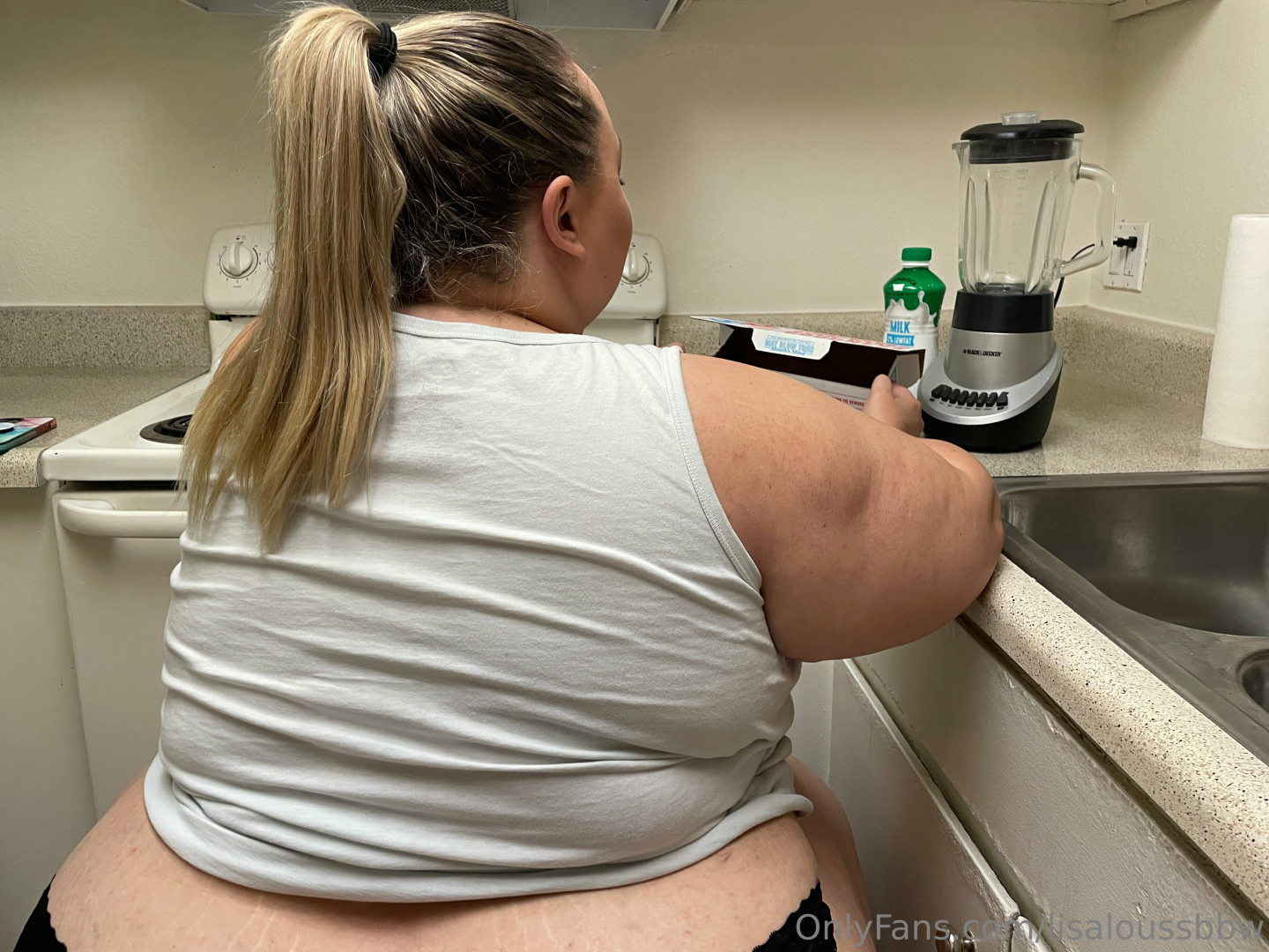 Photo by lisaloussbbw published on July 8,2023 06:12:11 - BestThots