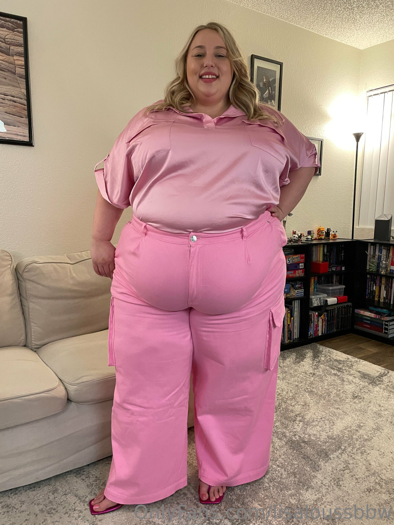 Photo by lisaloussbbw published on July 8,2023 06:12:53 - BestThots