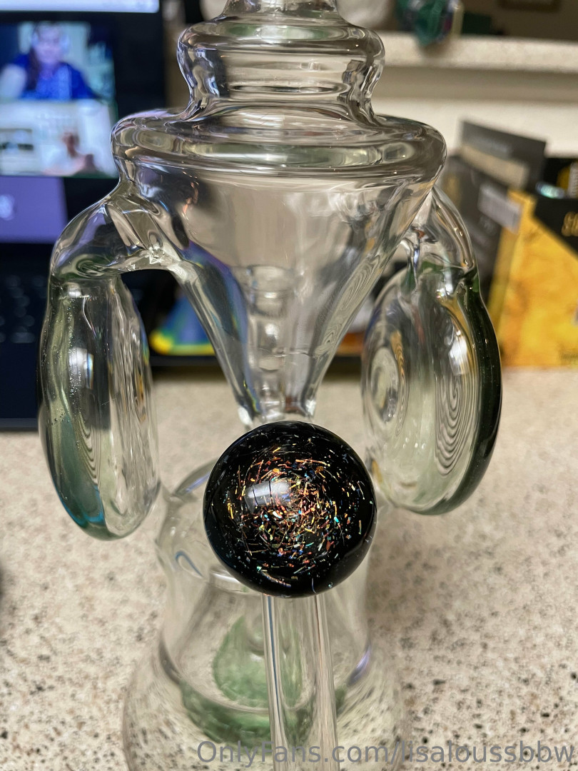 Photo by lisaloussbbw published on July 8,2023 06:14:10 - BestThots