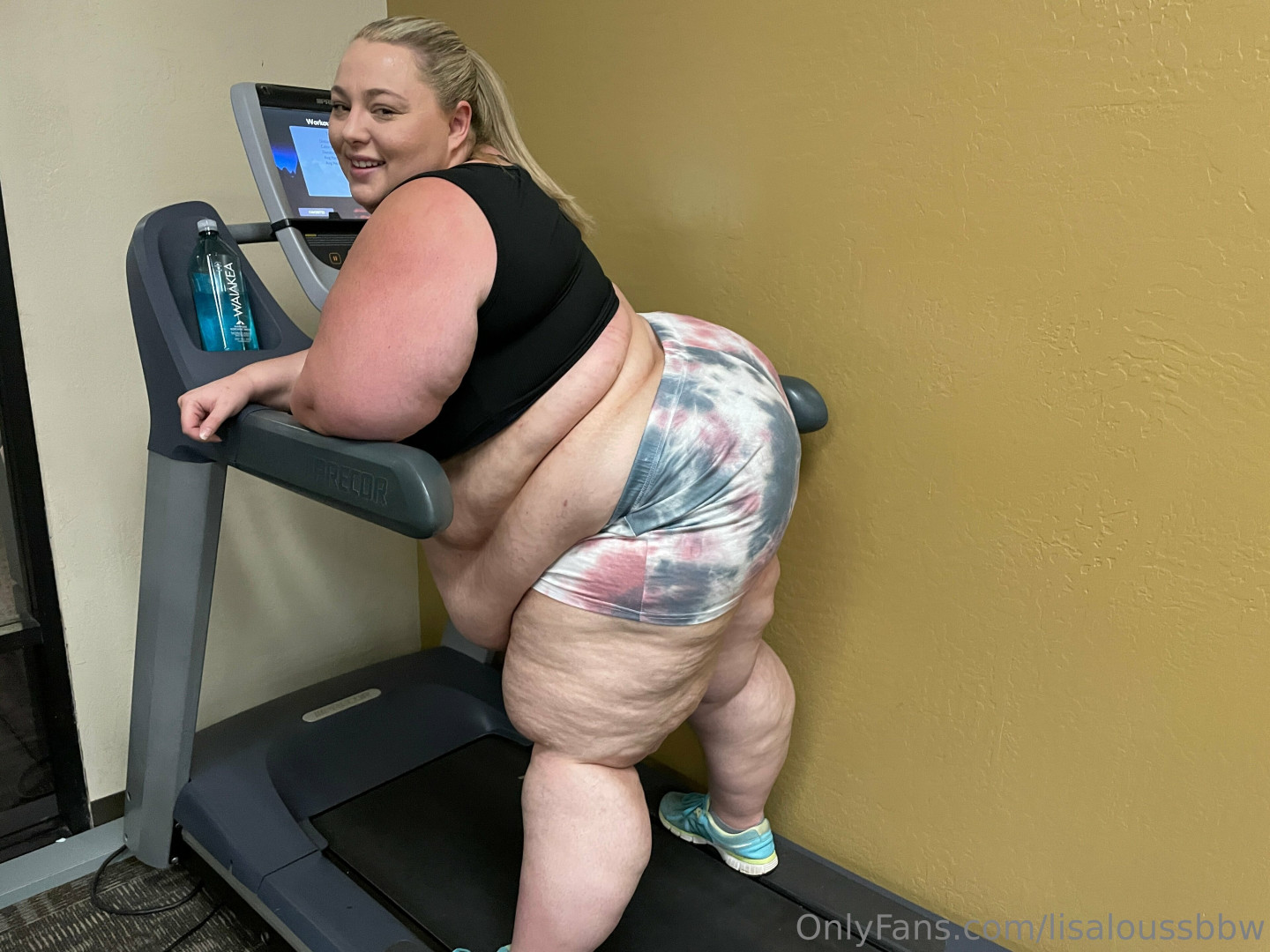 Photo by lisaloussbbw published on July 8,2023 06:14:16 - BestThots
