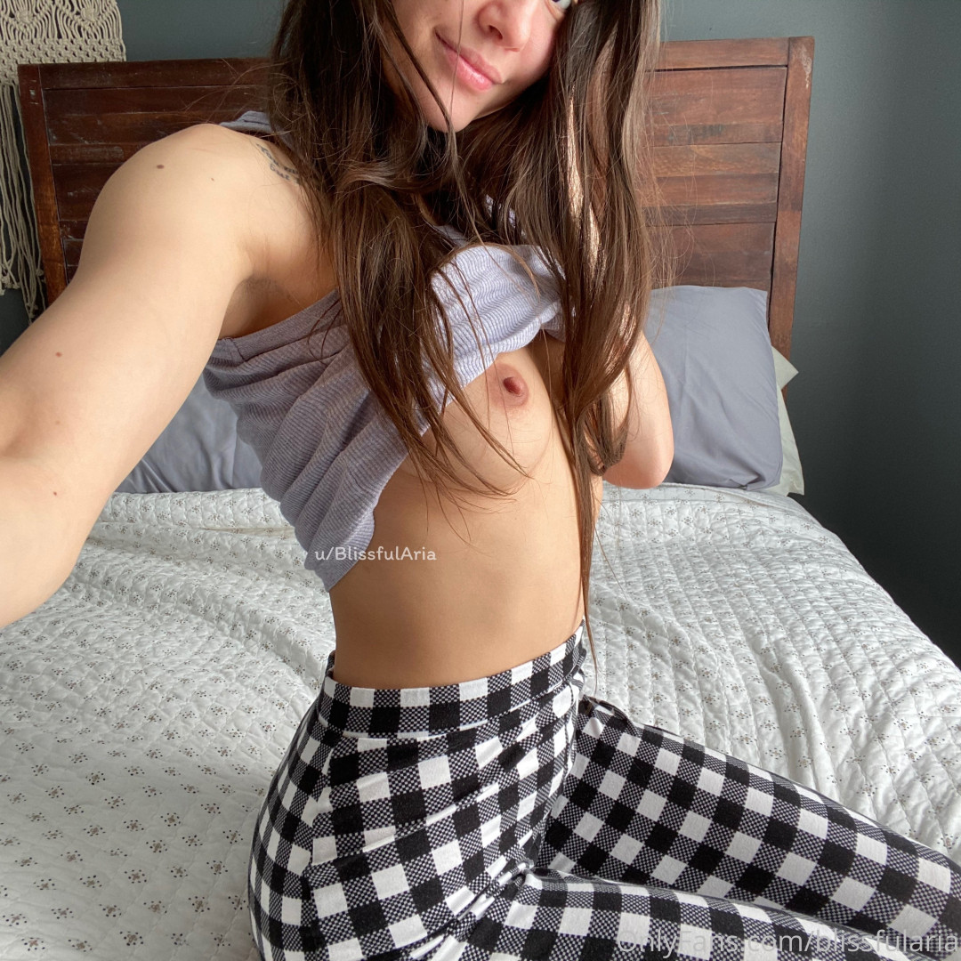 Photo by ariablissx published on October 17,2023 08:19:18 - BestThots