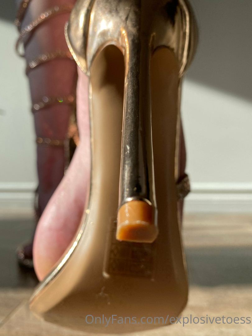 Photo by explosivetoess published on January 14,2024 16:39:24 - BestThots