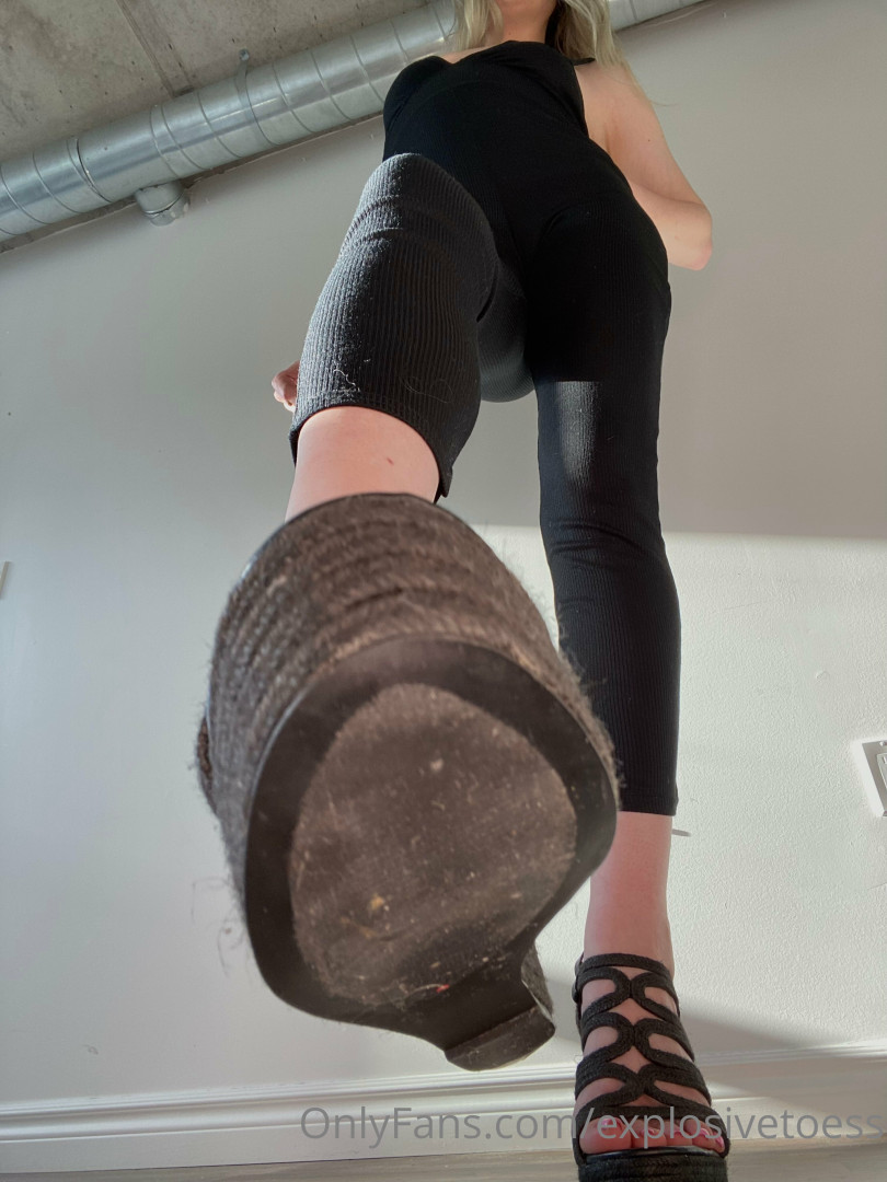Photo by explosivetoess published on January 14,2024 16:46:37 - BestThots