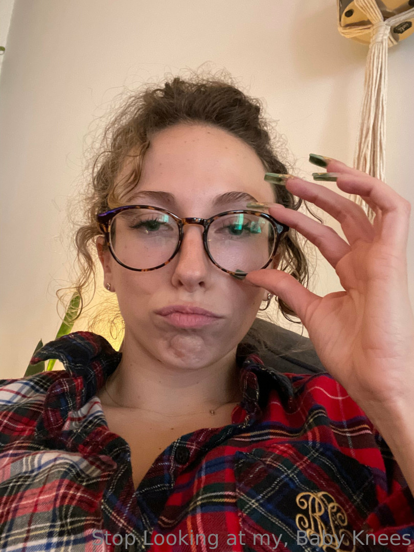Photo by babyknees published on June 3,2023 01:12:46 - BestThots