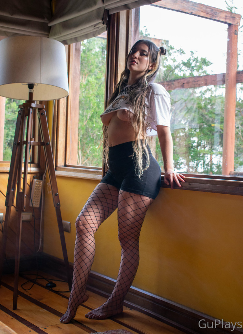Photo by guplays published on October 15,2023 21:01:52 - BestThots