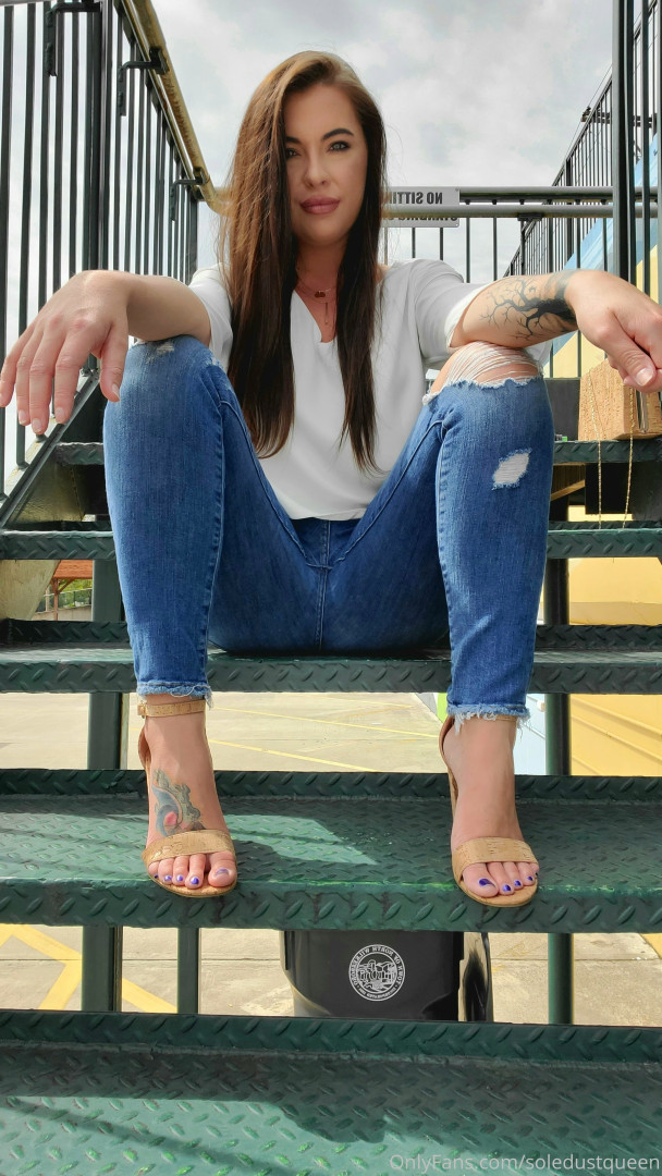 Photo by soledustqueen published on August 14,2023 18:00:13 - BestThots