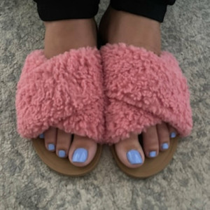 jemsbigfeet #1095334