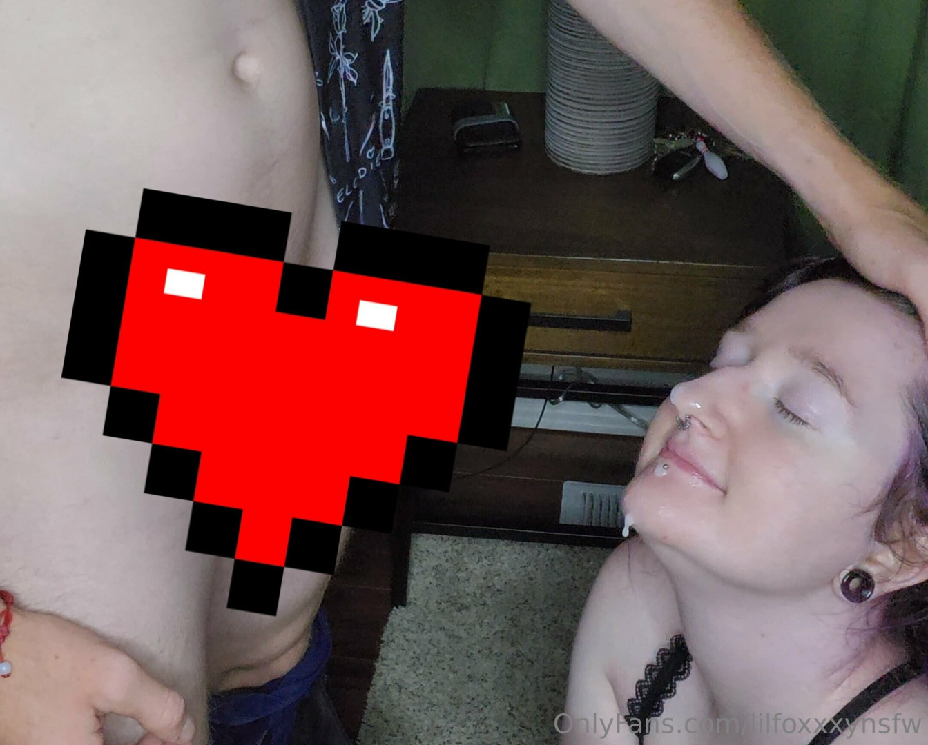 Photo by lilfoxxxynsfw published on May 22,2023 21:07:37 - BestThots